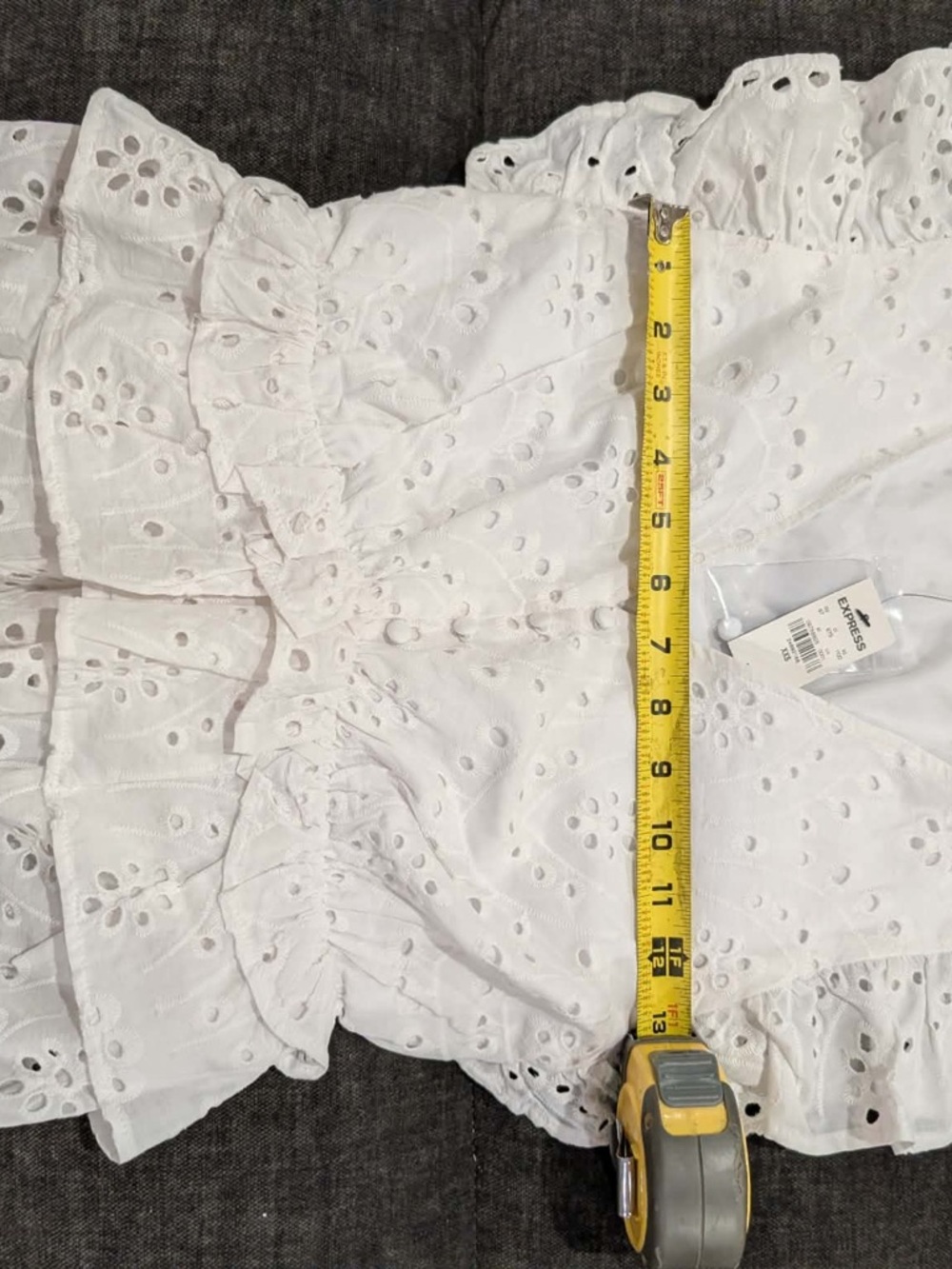 NWT! Express White Eyelet Ruffle Blouse XXS - Picture 3 of 3